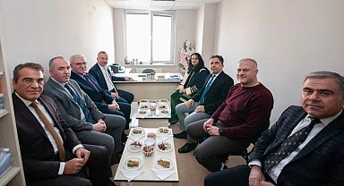 Rektör Levent, Mühendislik ile İktisadi ve İdari Bilimler Fakültesinde unvan alan akademisyenleri tebrik etti