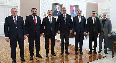 Sağlık-Sen sağlık çalışanlarının taleplerini Bakan Memişoğlu'na iletti