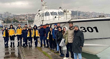 Sahil Güvenlik Komutanlığı, tıbbi tahliye eğitimi faaliyetlerini sürdürüyor