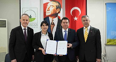 Sahiplenilen köpeklerin ilk aşısı ve muayenesi Osmangazi Belediyesi'nden