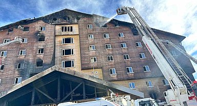 Sakarya itfaiyesi Kartalkaya'da yangına desteğe katıldı