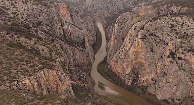 Sakarya Nehri yağmurlar sonrası havadan fotoğraflandı