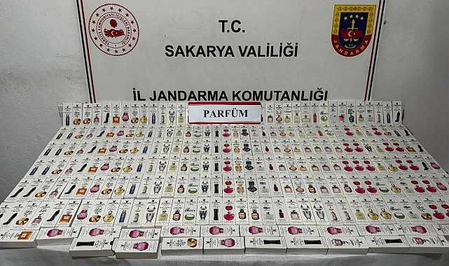 Sakarya'da 250 adet kaçak parfüm ele geçirildi
