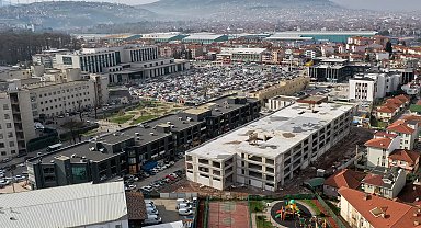 Sakarya'da Sağlık Kampüsü'ne 530 araçlık otopark projesi hızla ilerliyor