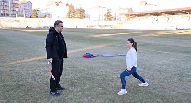 Sakatlandı, destekleri çekildi ama o pes etmedi