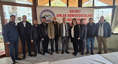 Salihli'de emlakçılar, 5. kez Yıldırım Yılmaz'ı seçti