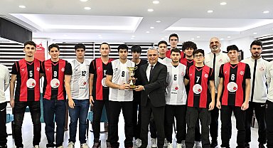 Şampiyonada Antalya Muratpaşa'yı temsil edecekler