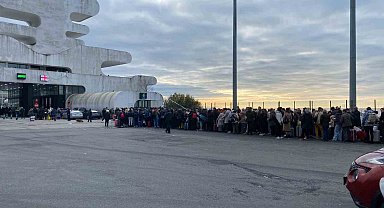 Sarp Sınır Kapısı'nda yılbaşı dönüş yoğunluğu