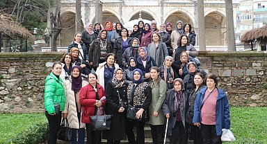 Saruhanlılı kadınlar Manisa'yı adım adım gezdi