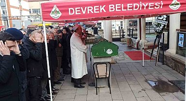 Şehit annesi son yolculuğuna dualarla uğurlandı