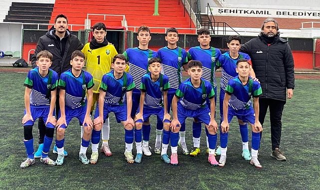 Şehitkamil Belediyespor'un gençleri namağlup
