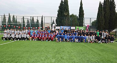 Şehzadeler Belediyesi U13 Cup'ta şampiyon Manisaspor