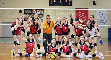 Şehzadeler'in kızları şampiyonluk yolunda