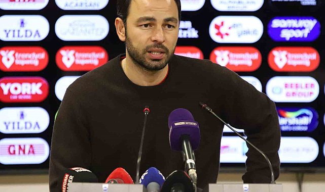 Selçuk İnan: "Zorlu bir 3 puan aldık, bu tür maçları oynamak kolay değil"