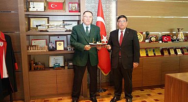 Şeref Malkoç, Başsavcı Kılıç'ı ziyaret etti
