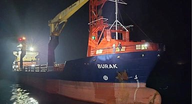 Seyir halindeki kuru yük gemisi Çanakkale Boğazı'nda arıza yaptı