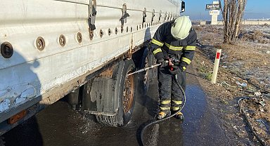 Seyir halindeki tırda yangın paniği