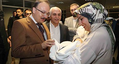 Siirt Valisi Kızılkaya, yeni yılı güvenlik ve sağlık ekipleriyle karşıladı