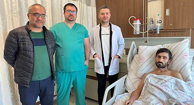Siirt'te 8'inci kattan düşen işçi hayata tutundu