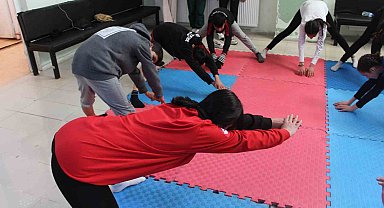 Siirt'te atletizm sporcuları, Türkiye ve dünya şampiyonluğuna hazırlanıyor