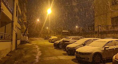 Siirt'te kar yağışı başladı