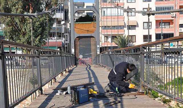 Silifke'de Dr. Erdinç Şahin Asma Köprüsü bakıma alındı