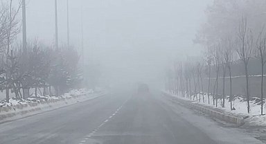 Sis ilçeyi kapladı