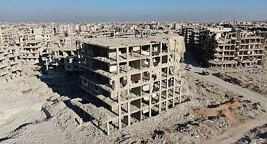 Suriye'de Esad rejiminin bombaladığı binalarda restorasyon çalışmaları başladı