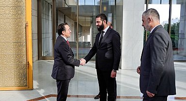 Suriye'nin yeni lideri eş-Şara, İspanya ve Katar dışişleri bakanları ile görüştü