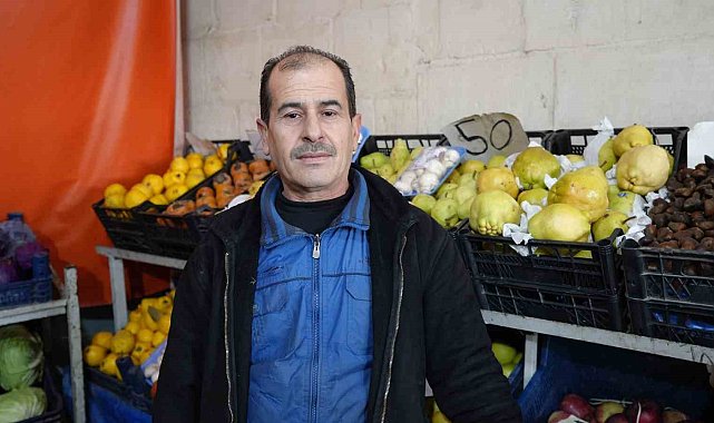 Suriyeli esnaf kesin dönüş öncesi iş yerindeki fiyatları yarıya indirdi