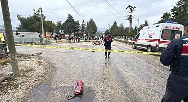 Süt toplama aracının çarptığı sepetli motosikletteki kadın öldü, kocası ağır yaralandı