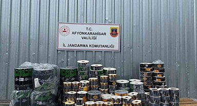 Taklit peynir üretim tesisine yapılan operasyon jandarma kamerasına yansıdı