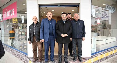 Taşkın İnönü caddesi esnafı ile bir araya geldi