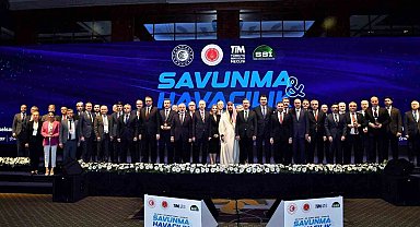 TEI'ye Hava Araçları Motorları ve Parçaları Ürün Grubu İhracat Birincisi ödülü