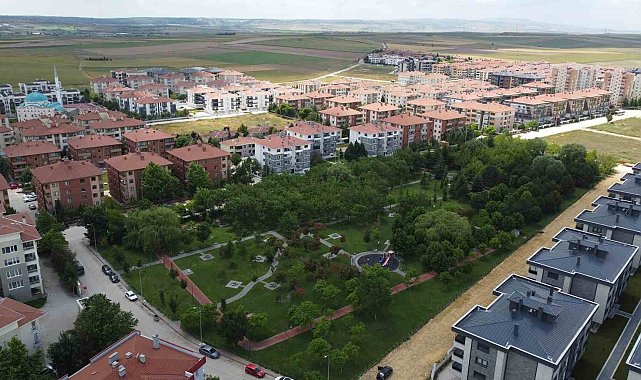 Tepebaşı'dan yeşil alan miktarı artmaya devam ediyor
