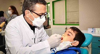 Tepebaşı'nda çocuklar geleceğe sağlıkla gülümsüyor