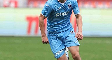 Trabzonspor'un genç sağ beki Oğuzhan Yılmaz, Avrupa kulüplerinin radarında