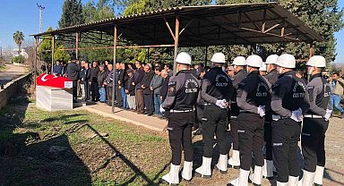 Trafik kazasında ölen polis memuru toprağa verildi