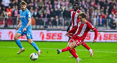 Trendyol Süper Lig: Samsunspor: 2 - Trabzonspor: 1