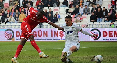 Trendyol Süper Lig: Sivasspor: 1 - Corendon Alanyaspor: 1