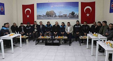 Türk-İş Genel Başkanı Ergün Atalay, yeni yıla temizlik işçileriyle girdi