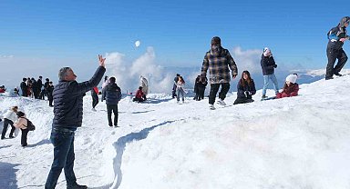 Üniversite sınavına hazırlanan öğrenciler, teleferikle stres attı
