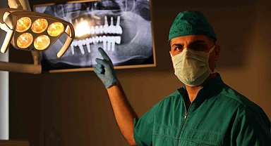 Uzmanından kritik uyarı: "Telefonlar çenenizi, bilgisayarlar dişlerinizi tehdit ediyor"