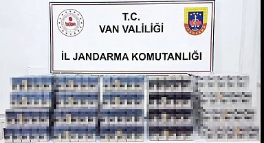 Van'da kayısı çuvalların içerisinde bin 490 paket kaçak sigara ele geçirildi