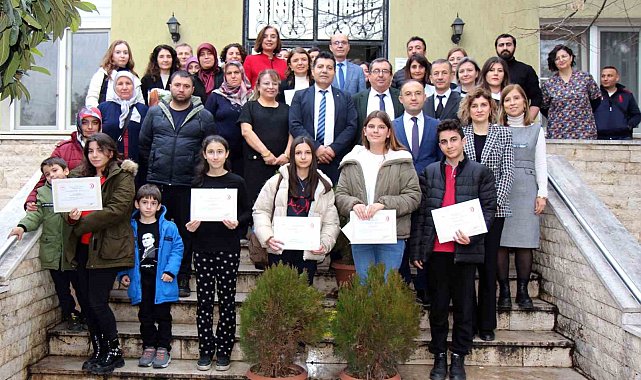 Verem ve korunma yolları en iyi anlatan öğrenciler ödüllendirildi