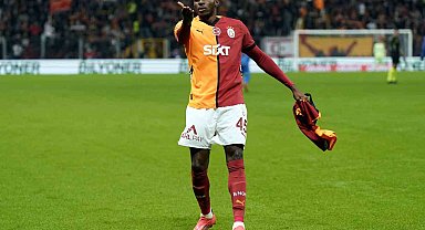 Victor Osimhen ligdeki 10. golünü attı