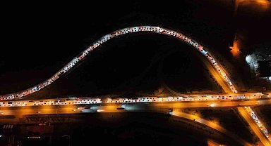 Yarıyıl tatili başladı, 43 ilin geçiş noktasında trafik yoğunluğu arttı: Araç trafiği havadan görüntülendi