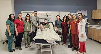 Yeni yılın ilk bebeği 2 kilo 580 gram dünyaya geldi