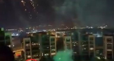 Yılbaşı kutlarındaki havai fişekler, evi alev topuna çevirdi