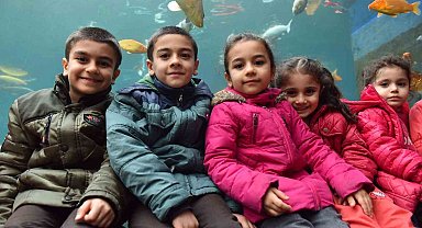 Yıldırım Belediyesi'nden çocuklara karne hediyesi